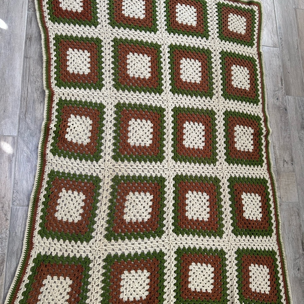 Green and Brown Crochet Blanket with Textured Square Motifs